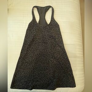 Lululemon black tank